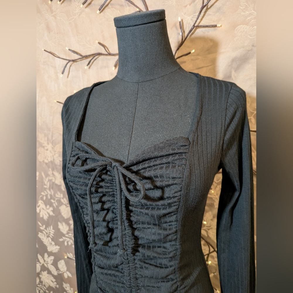 Heart & Hips Ruched Long Sleeve Dress, Size L, EUC! - Picture 2 of 4